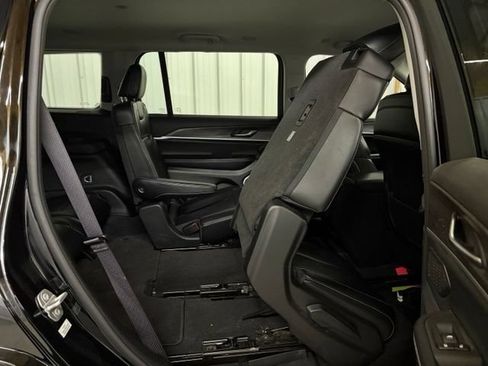 Used 2021 Jeep Grand Cherokee L Limited AWD/4WD image 20