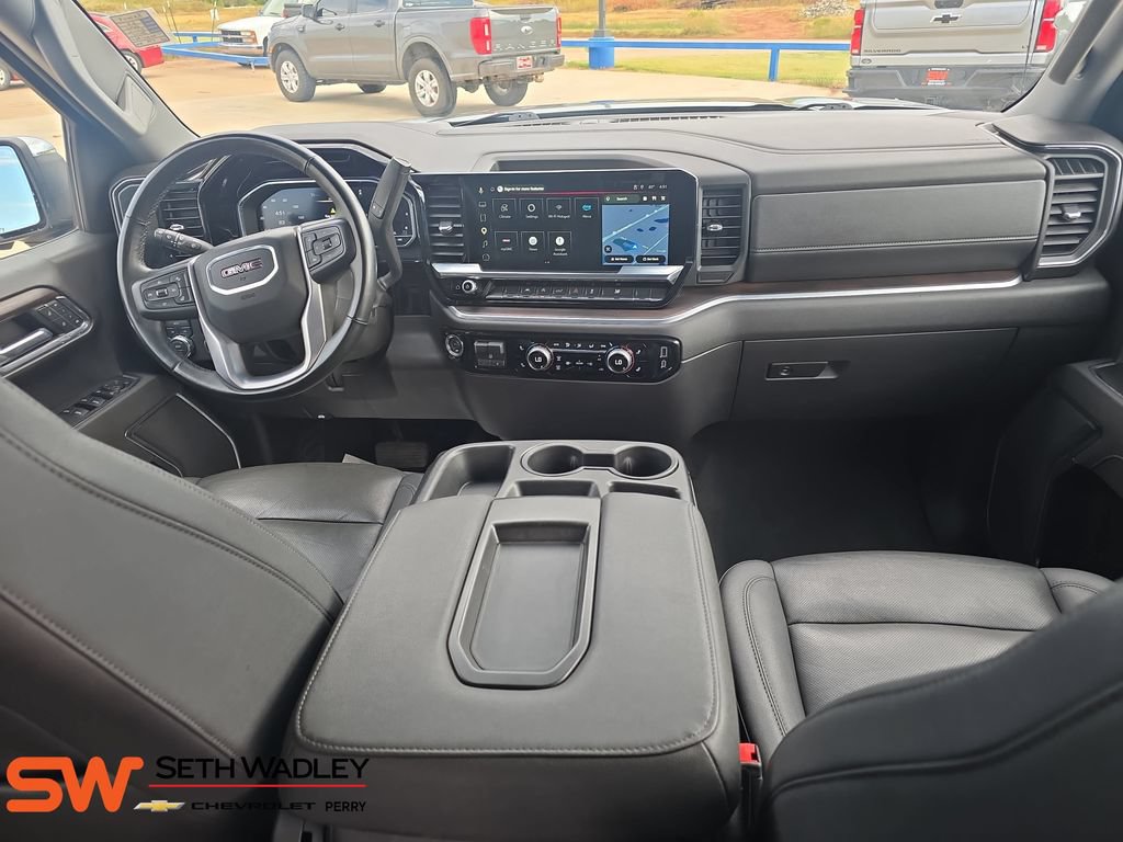 Used 2025 GMC Sierra 1500 SLT AWD/4WD image 9