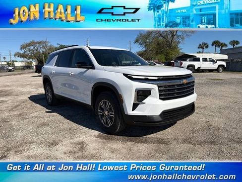 New 2026 Chevrolet Traverse LT w/ Driver Confidence Package image 1