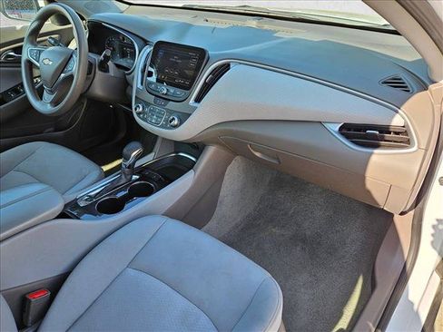Used 2025 Chevrolet Malibu LT FWD image 20