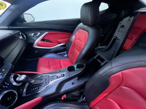 Used 2020 Chevrolet Camaro LT w/ RS Package RWD image 31