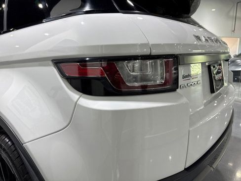 Used 2018 Land Rover Range Rover Evoque AWD/4WD image 37