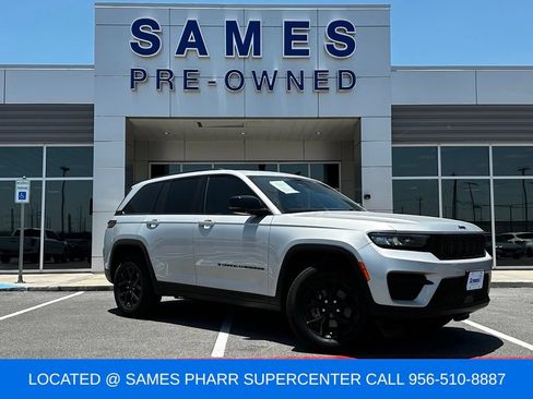 Used 2024 Jeep Grand Cherokee Altitude RWD image 1