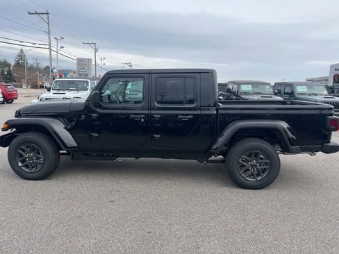 New 2026 Jeep Gladiator Sport image 4