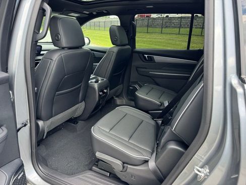 New 2025 Buick Enclave Sport Touring w/ Super Cruise Package image 21