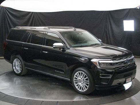 Used 2024 Ford Expedition Max Platinum image 2