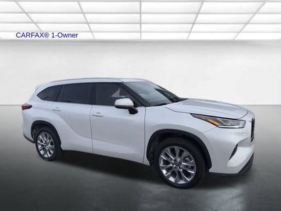 Used 2022 Toyota Highlander Limited