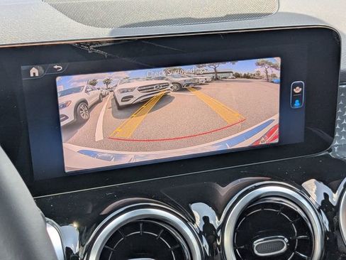 New 2025 Mercedes-Benz GLB 250 image 24