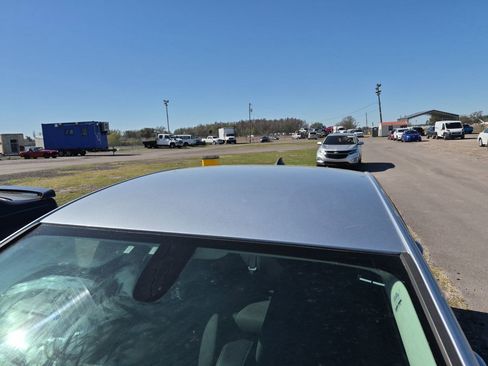 Used 2017 Chevrolet Cruze LS image 8