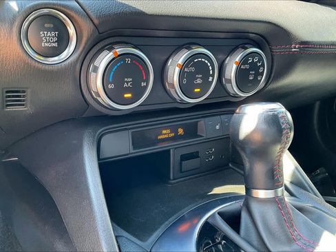 Used 2016 MAZDA MX-5 Miata Grand Touring image 30