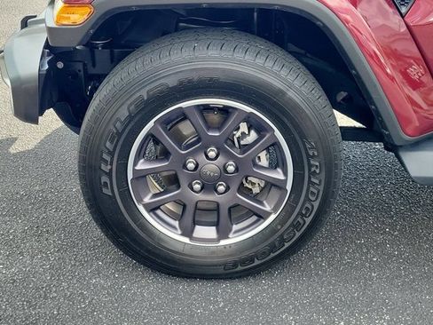 Used 2021 Jeep Gladiator Overland AWD/4WD image 28