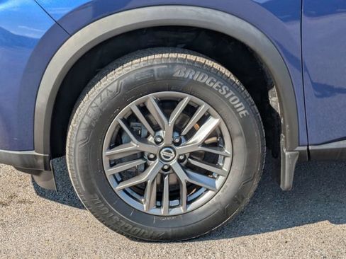 Used 2021 Nissan Rogue S image 13