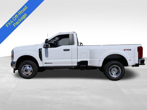 New 2026 Ford F350 XLT w/ FX4 Off-Road Package AWD/4WD image 2