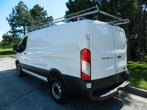 Used 2017 Ford Transit 250 130 Low Roof RWD image 6