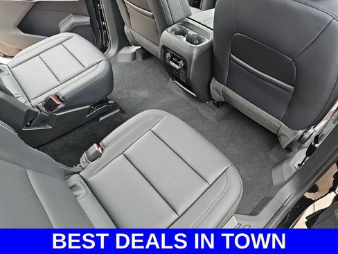 New 2026 Chevrolet Traverse LT w/ Midnight/Sport Edition FWD image 11