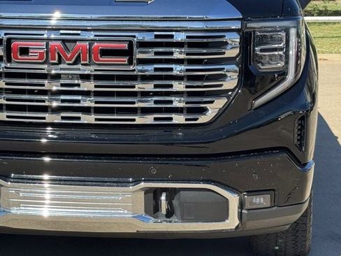 Used 2022 GMC Sierra 1500 Denali AWD/4WD image 10