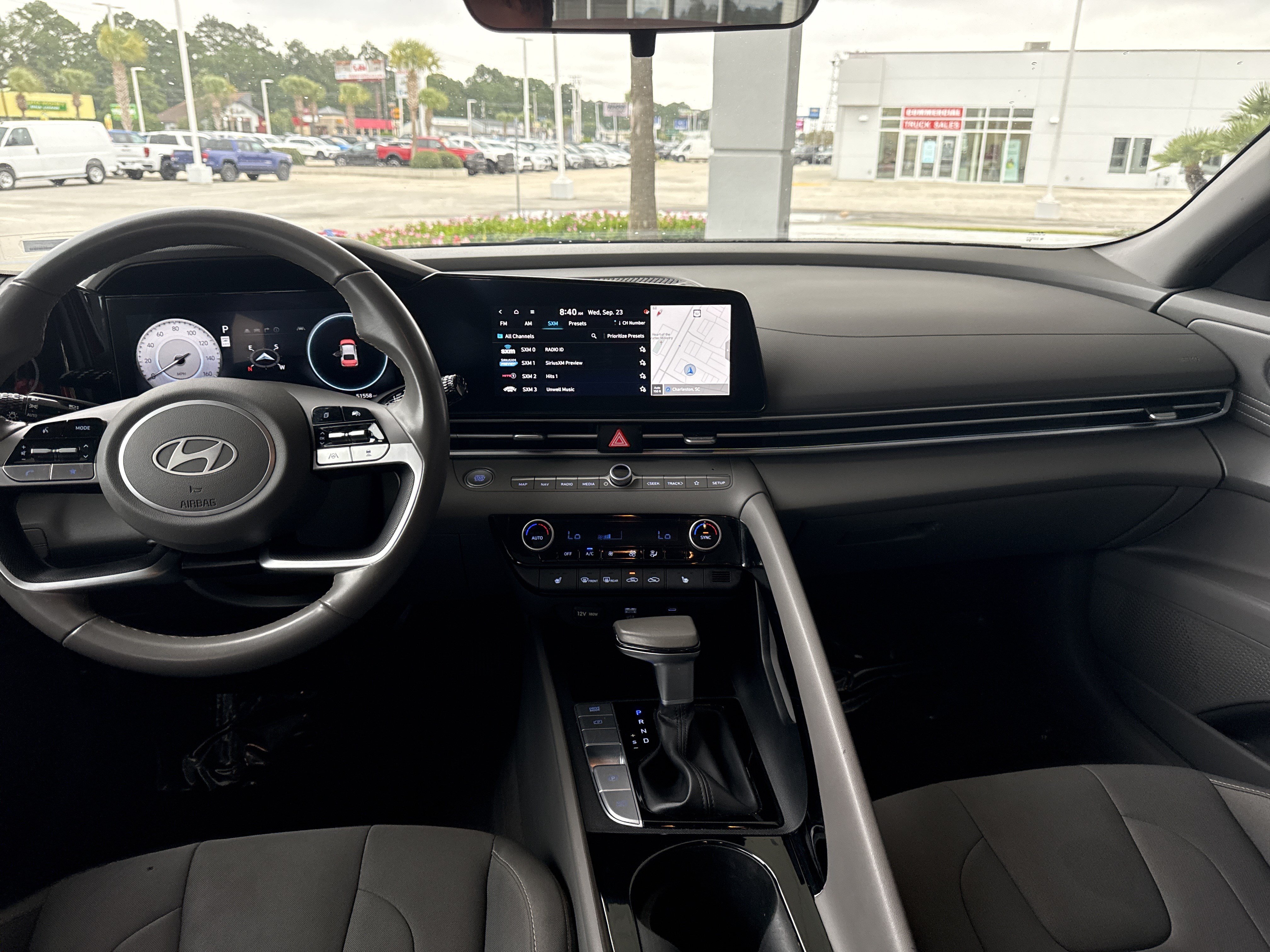 Used 2025 Hyundai Elantra SEL FWD image 28
