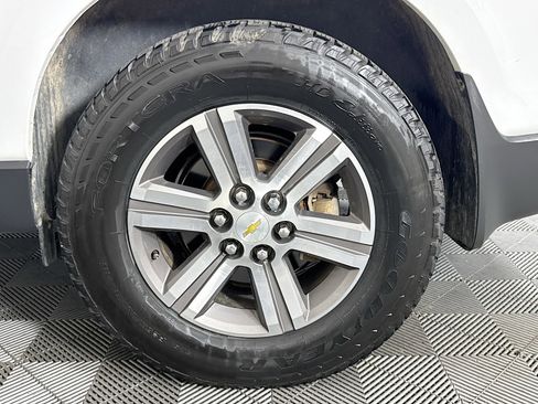 Used 2017 Chevrolet Traverse LT AWD/4WD image 48