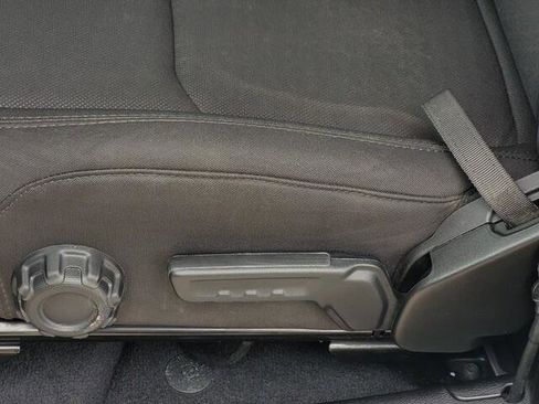 Used 2023 Jeep Wrangler Sport S image 29