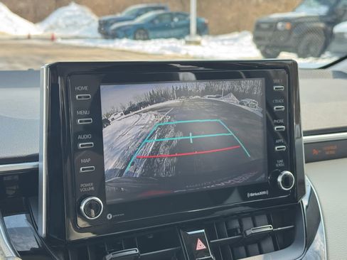 Used 2021 Toyota Corolla LE image 21