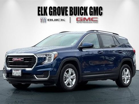 Used 2022 GMC Terrain SLE w/ Driver Convenience Package image 8