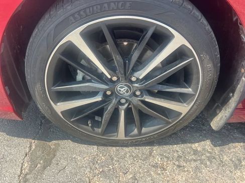 Used 2018 Toyota Camry XSE FWD image 25