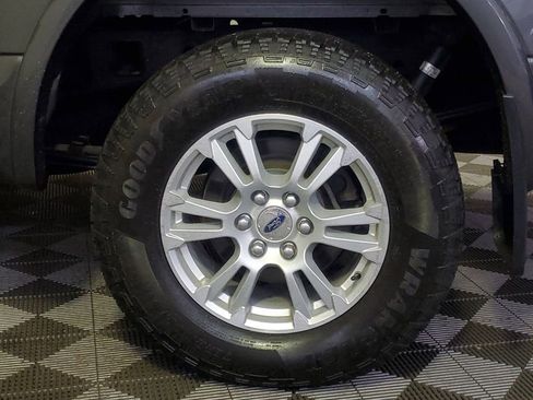 Used 2016 Ford F150 Lariat w/ Equipment Group 501A Mid image 8