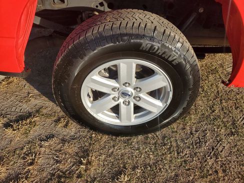Used 2023 Ford F150 XLT RWD image 7
