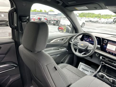 New 2026 Chevrolet Traverse LT FWD image 15