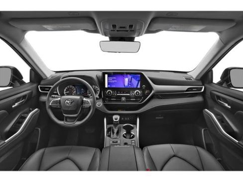 Used 2026 Toyota Highlander XLE AWD/4WD image 8