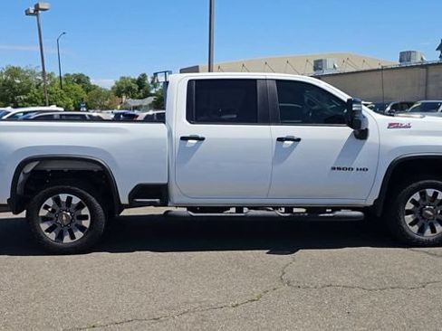 Used 2022 Chevrolet Silverado 3500 LT w/ All Star Edition AWD/4WD image 10