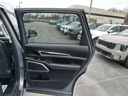 Used 2023 Kia Telluride S w/ S Sunroof Package image 18