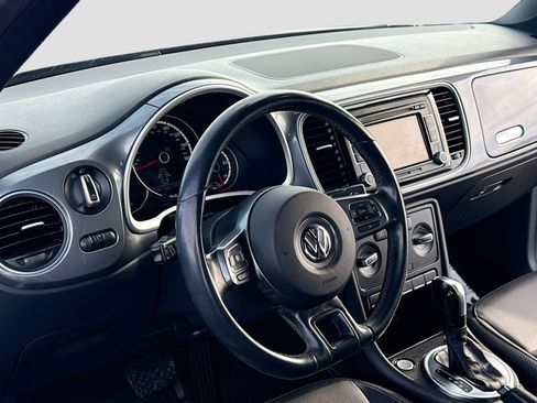 Used 2013 Volkswagen Beetle 2.5 image 4