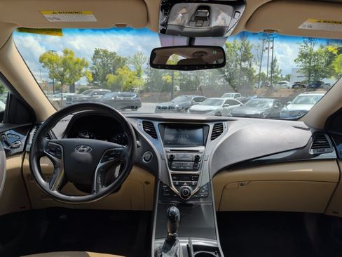 Used 2014 Hyundai Azera Limited w/ Option Group 02 FWD image 19