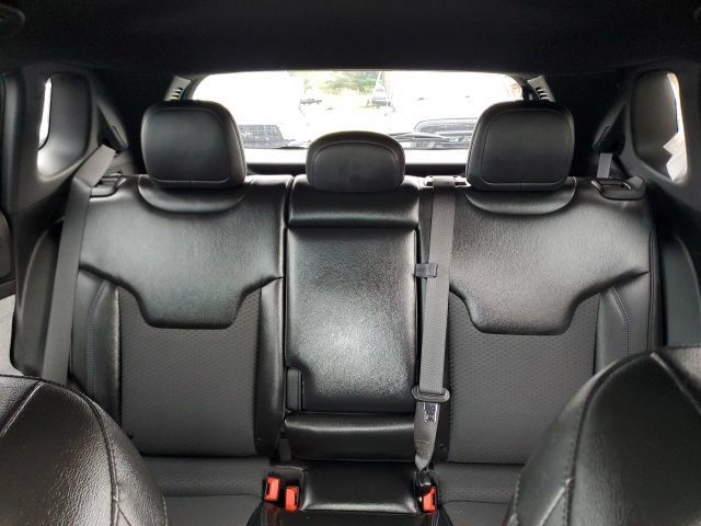 Used 2023 Jeep Compass Latitude w/ Convenience Group AWD/4WD image 13