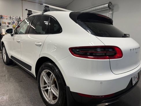 Used 2018 Porsche Macan AWD/4WD image 9