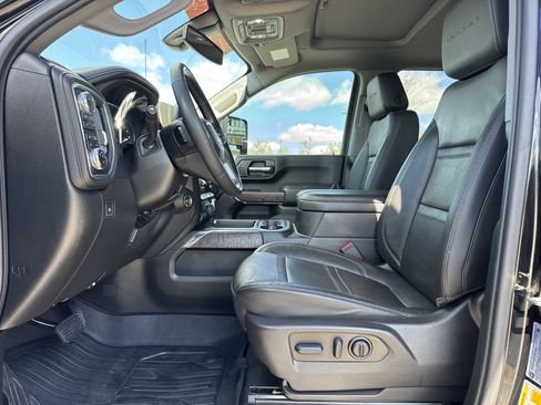 Used 2023 GMC Sierra 2500 Denali image 15