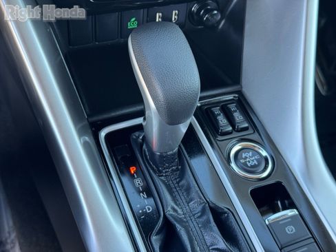 Used 2024 Mitsubishi Eclipse Cross SE image 29