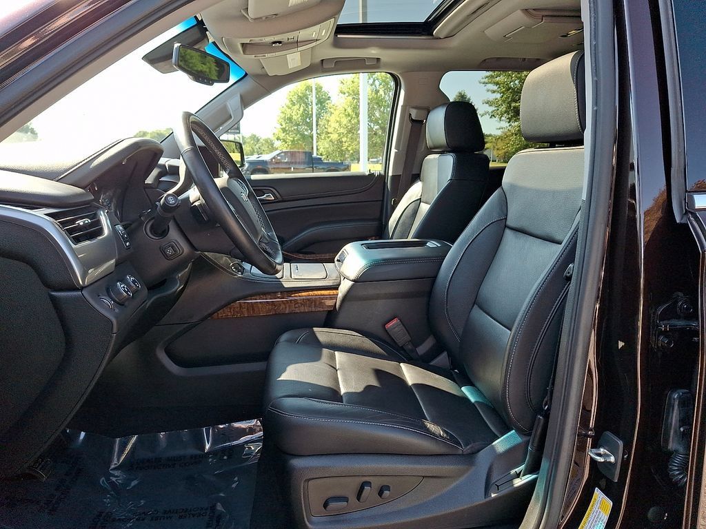 Used 2020 Chevrolet Tahoe Premier AWD/4WD image 15
