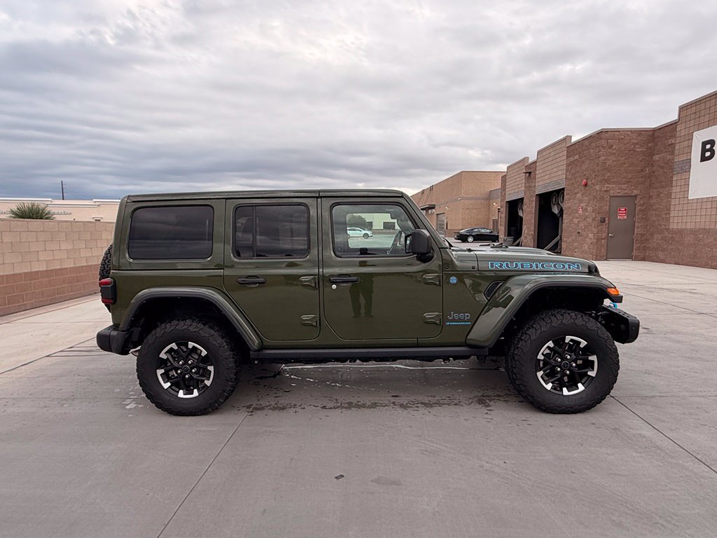Used 2024 Jeep Wrangler Unlimited Rubicon 4xe AWD/4WD image 8