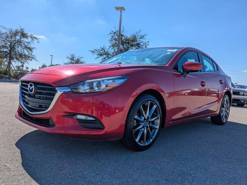 Used 2018 MAZDA MAZDA3 Touring image 9