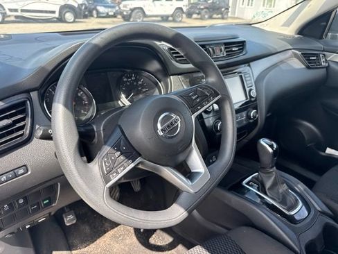 Used 2022 Nissan Rogue Sport S FWD image 10