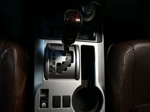 Used 2015 Toyota 4Runner Limited AWD/4WD image 63