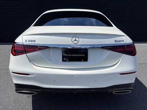 Used 2023 Mercedes-Benz S 580 4MATIC Sedan image 4