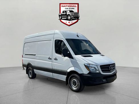 Used 2017 Mercedes-Benz Sprinter 2500 image 8