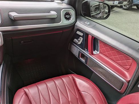 Used 2022 Mercedes-Benz G 63 AMG 4MATIC image 17