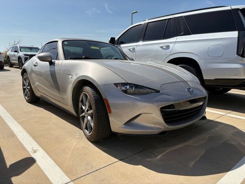 Used 2022 MAZDA MX-5 Miata RF Grand Touring RWD image 1