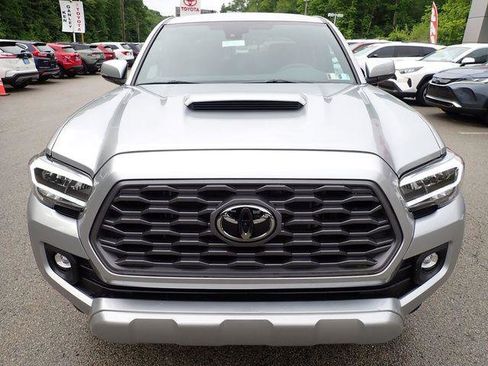Certified 2023 Toyota Tacoma TRD Sport w/ Technology Package AWD/4WD image 8