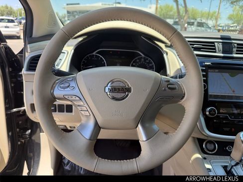 Used 2016 Nissan Murano Platinum w/ Platinum Technology Package FWD image 14