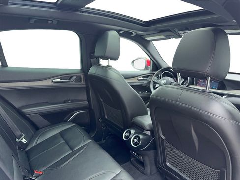 Used 2022 Alfa Romeo Stelvio Ti w/ Active Assist Plus Package image 49
